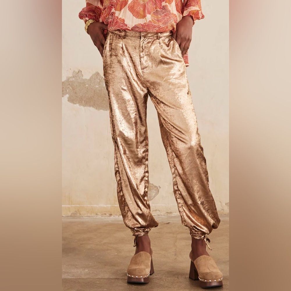 NWT NKN Nekane Rose Gold “Jatziri” Metallic Fluid Pants - Medium - $150 MSRP